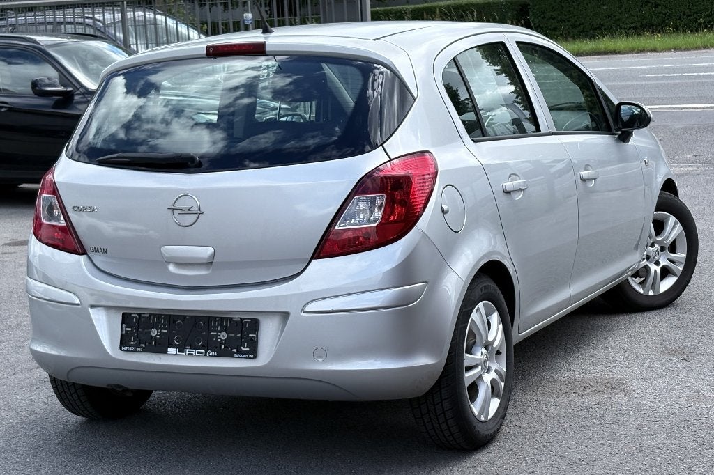 | Opel Corsa 1.2 Benzine | 2009.04 | 130.000 km’s | Airco, Autos, Argent ou Gris, Achat, Entreprise, https://public.car-pass.be/vhr/34eeee53-5237-44c5-a2e2-5544f0b1bb50