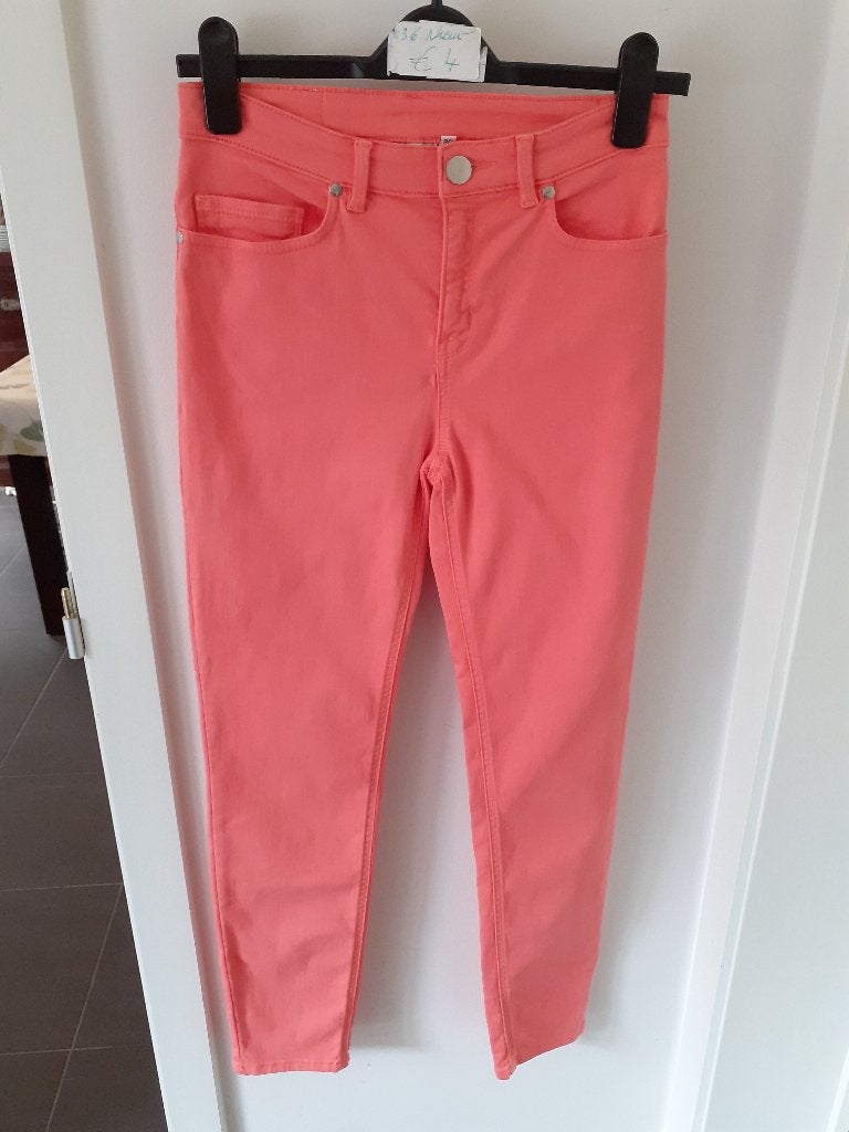 GREEN ICE Nieuwe rood-oranje spijkerbroek Maat: 36 Pr: € 4, Vêtements | Femmes, Jeans, Neuf, W28 - W29 (confection 36), Enlèvement ou Envoi