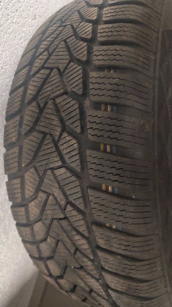 Jante avec pneus / Wheel rim with tyres, Autos : Pièces & Accessoires, Enlèvement ou Envoi, 16 pouces, Véhicule de tourisme, Pneu(s)