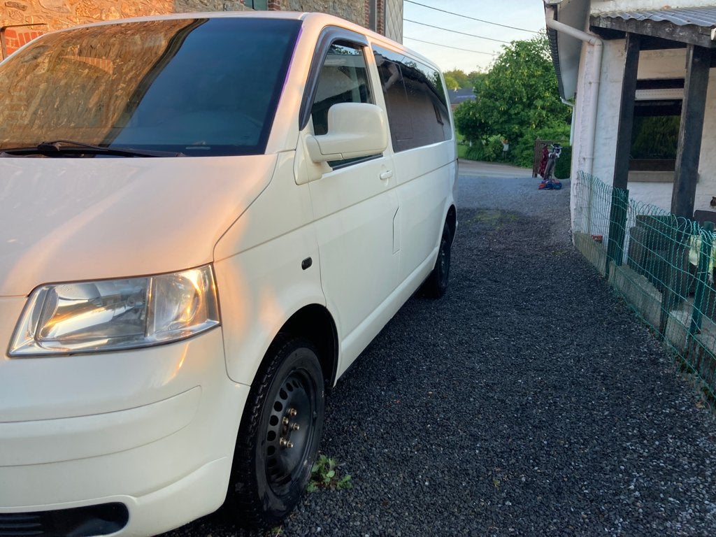 VW T5 MULTIVAN 2004 1.9TDI (105 ch) MARCHAND/EXPORT/GARAGE, Autos, Achat, 4 portes, 3 places, 1900 kg