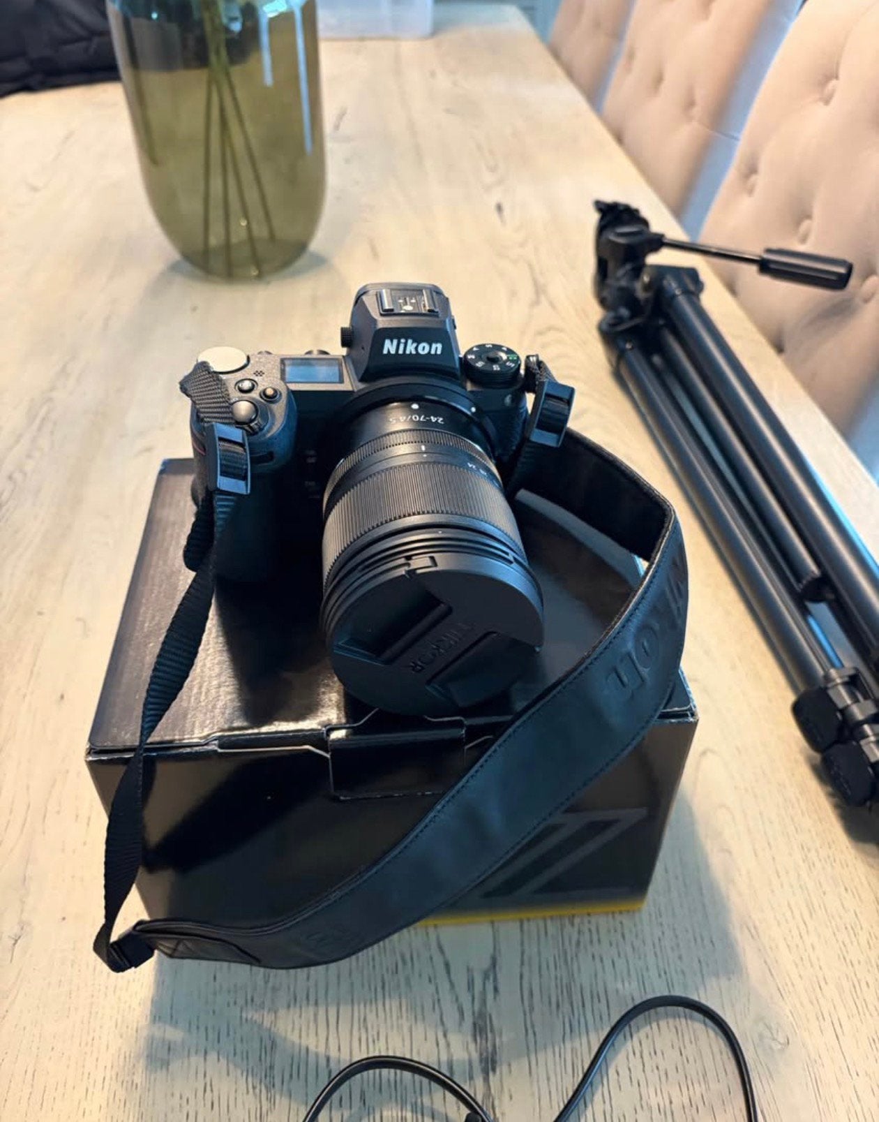 Nikon Z6 II + 2 lenzen + flitser en extra accessoires, Ophalen, Zo goed als nieuw, Oplader, Nikon