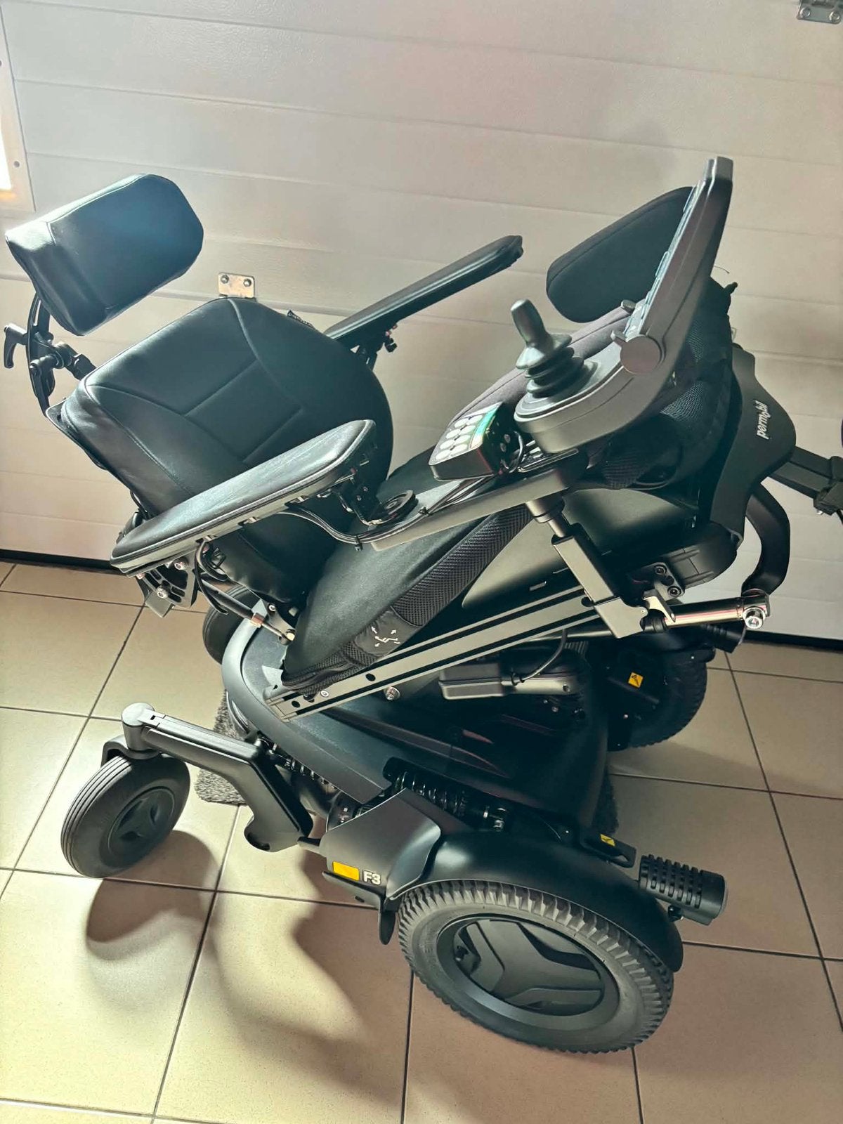 Chaise Permobil, Enlèvement, Comme neuf, Fauteuil roulant électrique