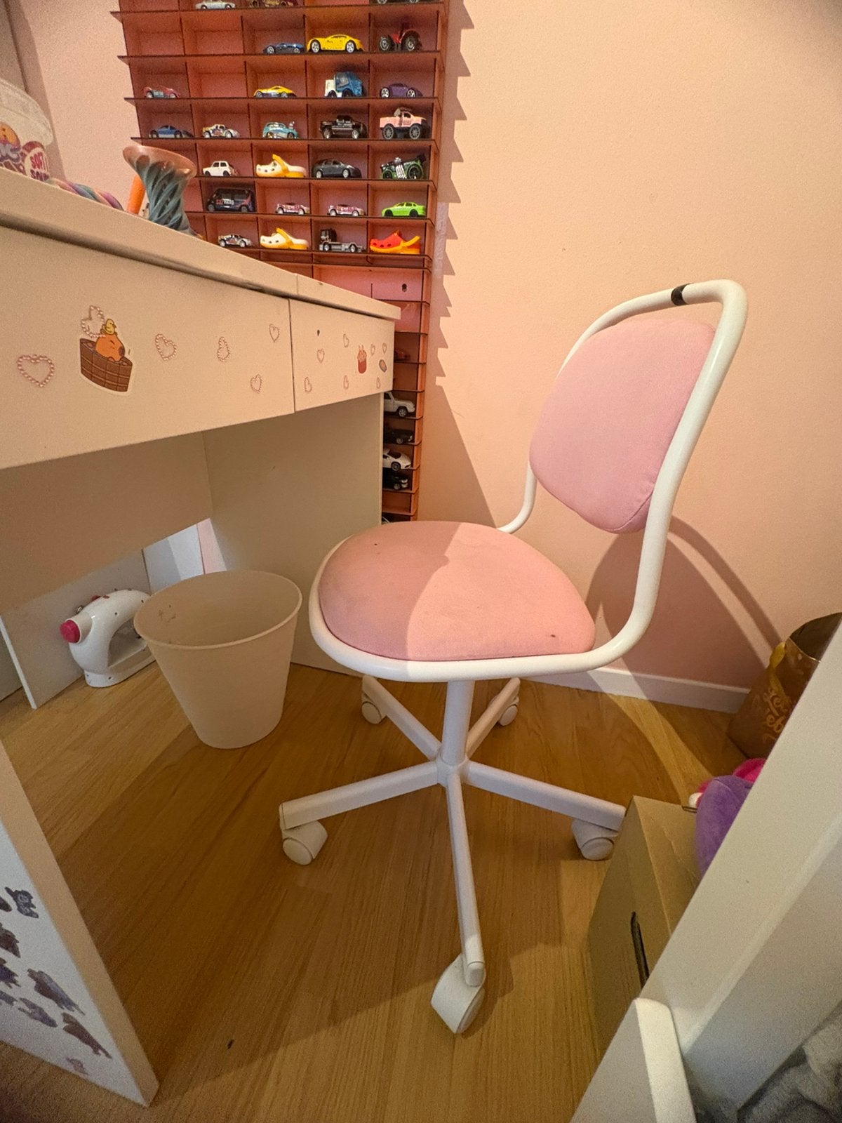 Bureau pour enfant avec chaise de bureau rose, Enlèvement, Comme neuf, Rose, Chaise de bureau