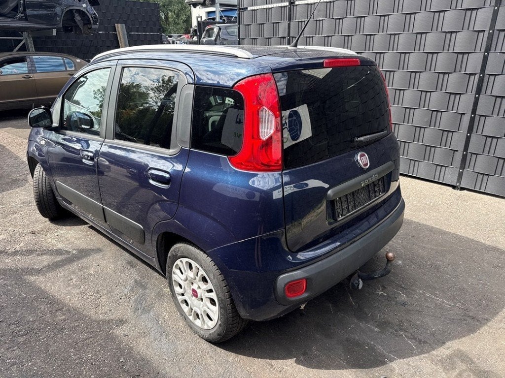 PARE-CHOCS ARRIÈRE Fiat Panda (312) (|0735555152|), FCA Germany GmbH, Arrière, Pare-chocs, IPC D1-09 Bahnhofsplatz
65423  Rüsselsheim am Main, DE