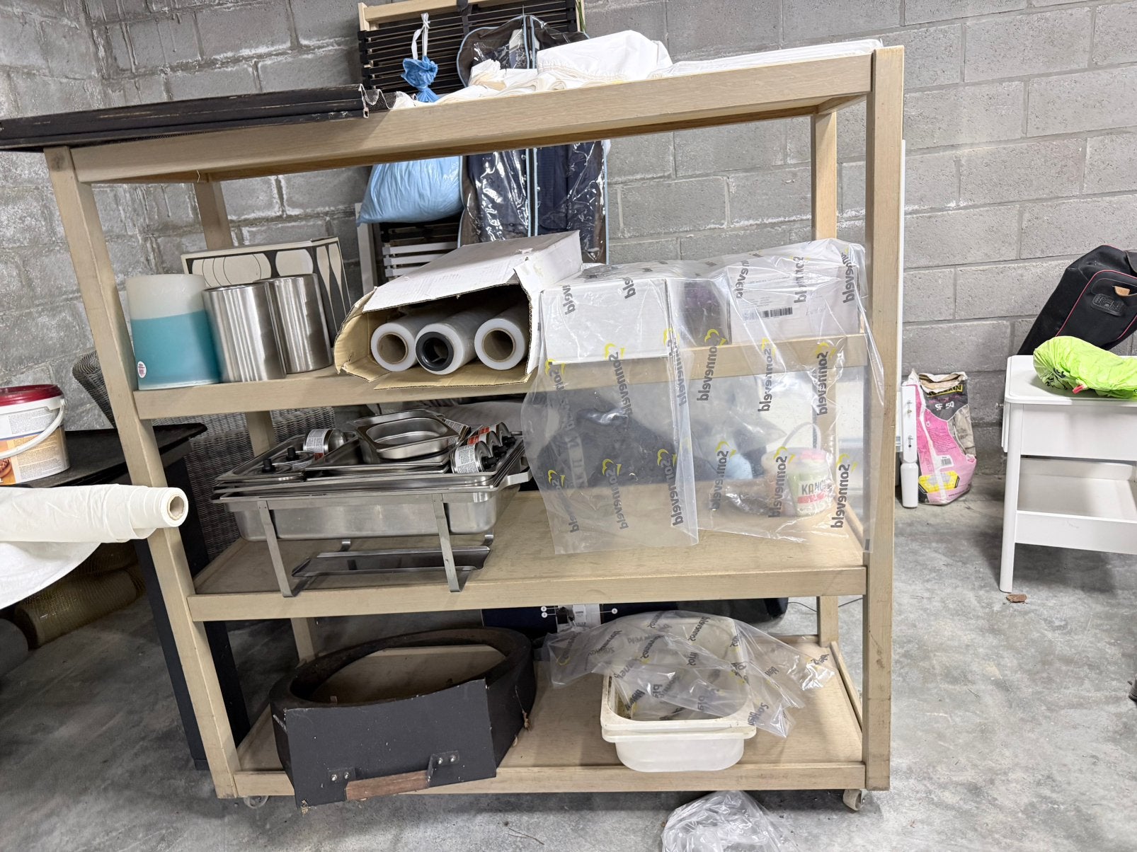 Kunststof rek op wielen 145x145x45, Ophalen