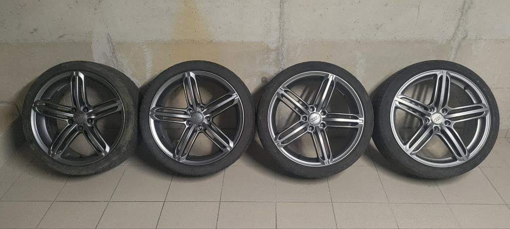 Audi A4 velgen met banden, Auto-onderdelen, Ophalen, Band(en)
