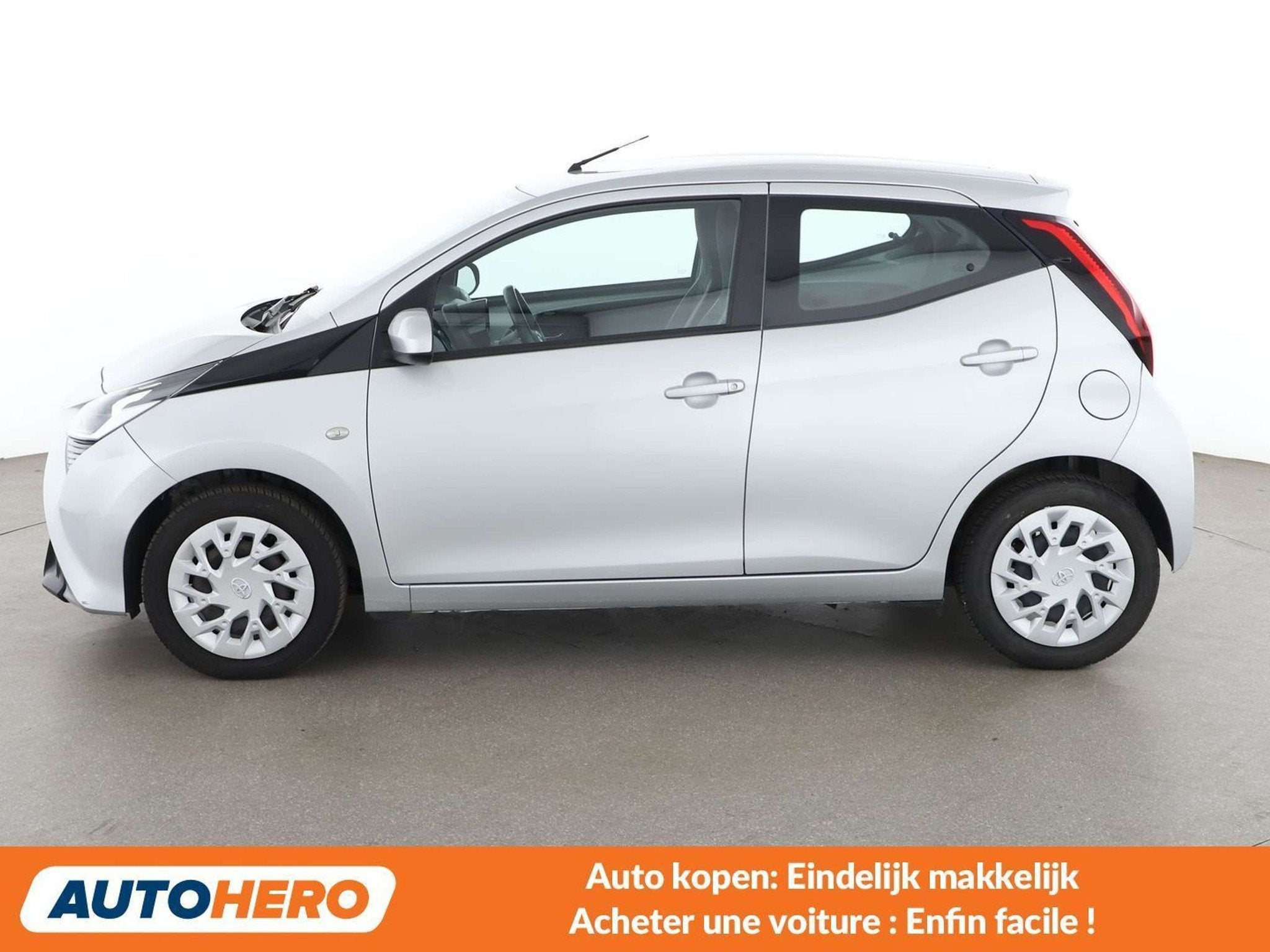 Toyota Aygo 1.0 VVT-i X-Play (bj 2020), Auto's, Voorwielaandrijving, 4 zetels, Stof, Gebruikt