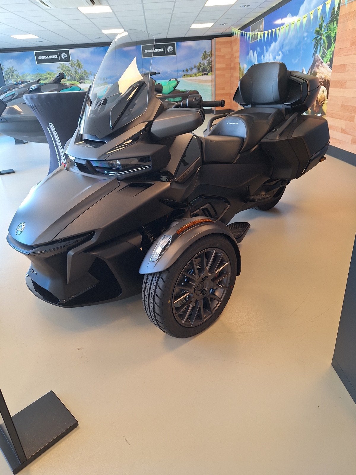 CAN-AM SPYDER RT LIMITED CARBON BLACK 2026, Motoren, Nieuw, 1330 cc, 3 cilinders, Meer dan 35 kW