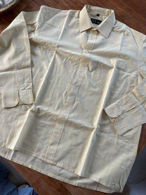 Hemd vintage maat 43, Kleding | Heren, Overhemden, Geel, Ophalen of Verzenden, Zo goed als nieuw, Zwarte tulp