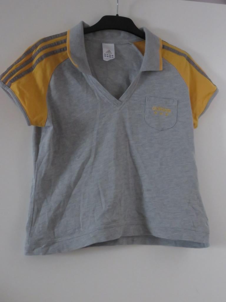 Grijs/ gele t-shirt - dames - Adidas - mt 42 - shirt, Vêtements | Femmes, T-shirts, Taille 42/44 (L), Manches courtes, Gris, Enlèvement ou Envoi