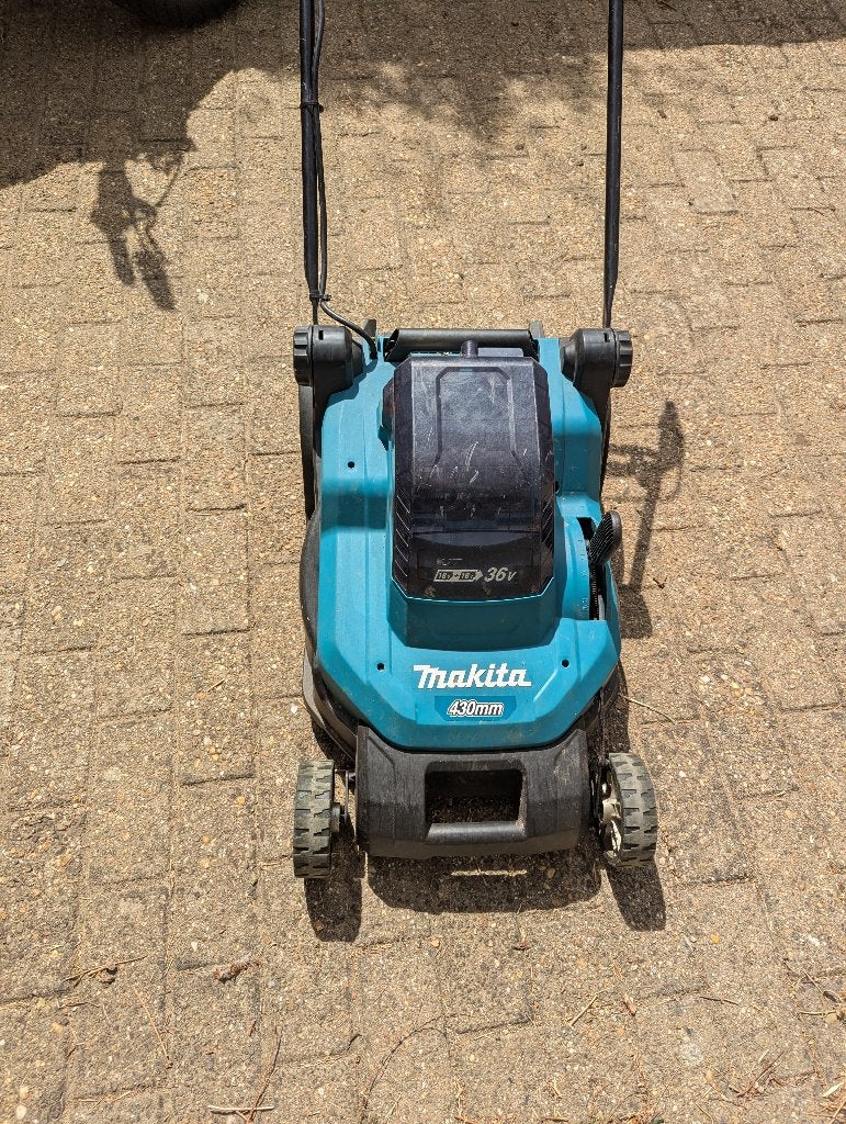 Grasmaaier accu Makita DLM432, Ophalen, Cirkelmaaier, Gebruikt, Accu-grasmaaier