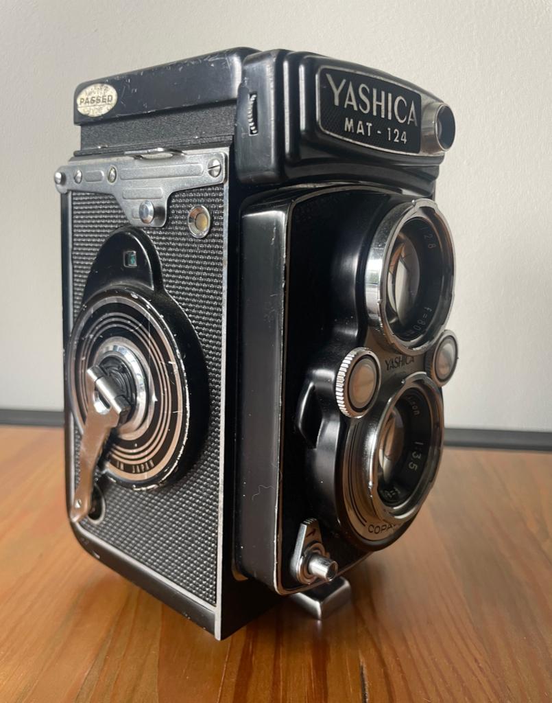 Appareil photo Yashica Mat 124 vintage, Enlèvement ou Envoi, Utilisé, Reflex miroir, Autres Marques