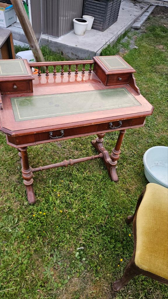 Bureau, Enlèvement