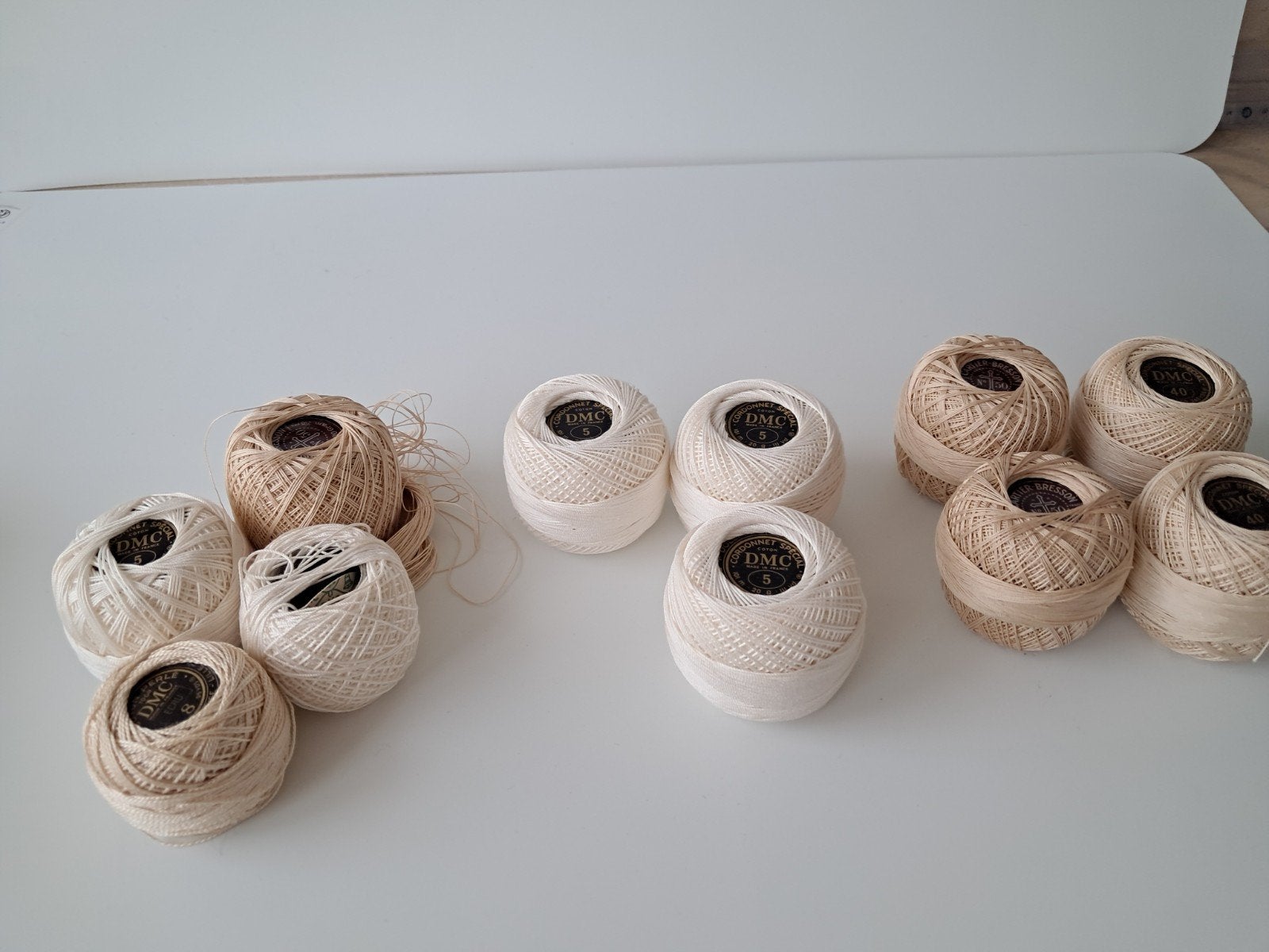 Haakkatoen dmc, cartier bresson, 7 bolletjes,  nr 40 en 50, Hobby & Loisirs créatifs, Tricot & Crochet, Enlèvement ou Envoi