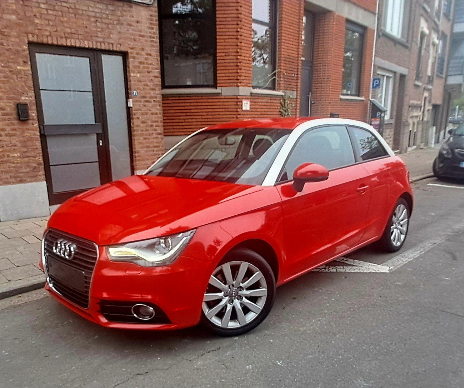 Audi A 1 1400cc ess tfsi 122cv. Lire annonce. Audi A 1  1400, Autos, Achat, A1, Cruise Control, Particulier