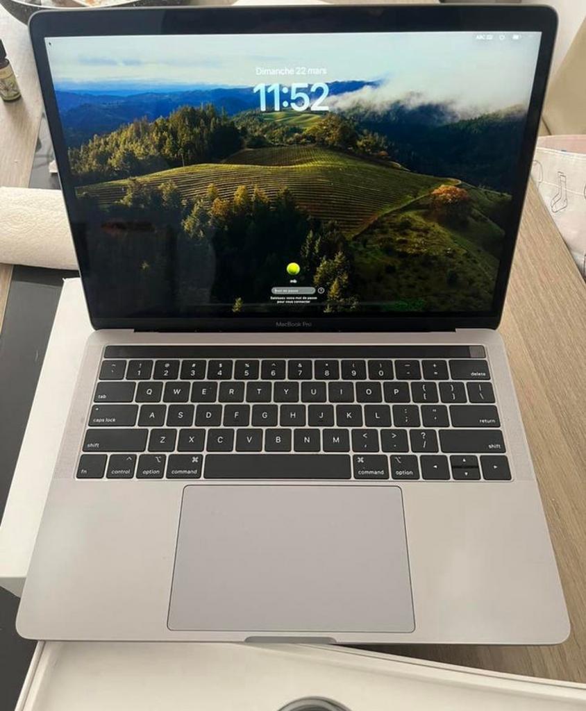 Macbook pro Touch Bar 2019, Ophalen, Zo goed als nieuw, MacBook