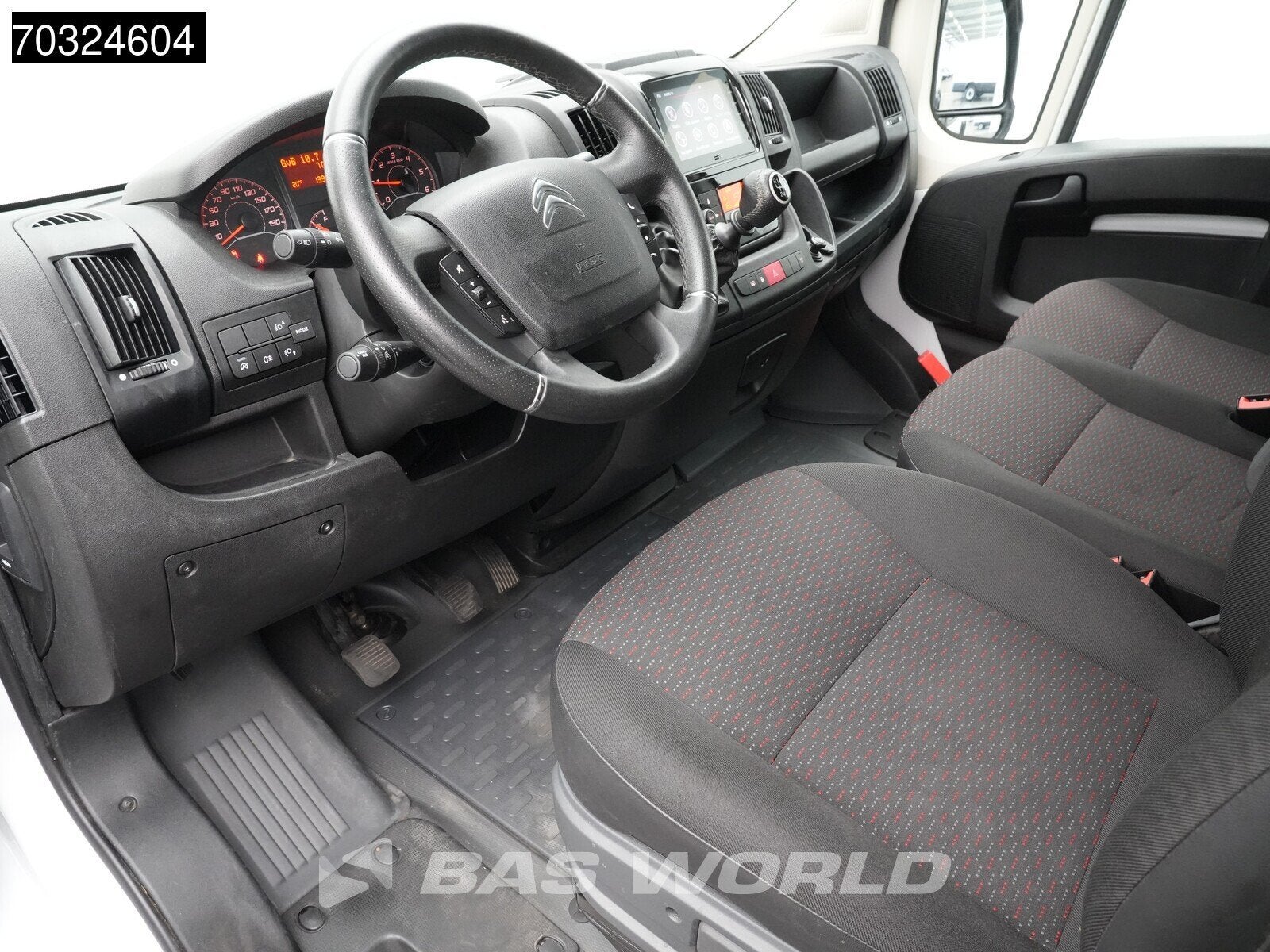 Citroën Jumper 140pk L2H2 Navi Airco Cruise Parkeersensoren, Auto's, Stof, Gebruikt, Euro 6, 4 cilinders