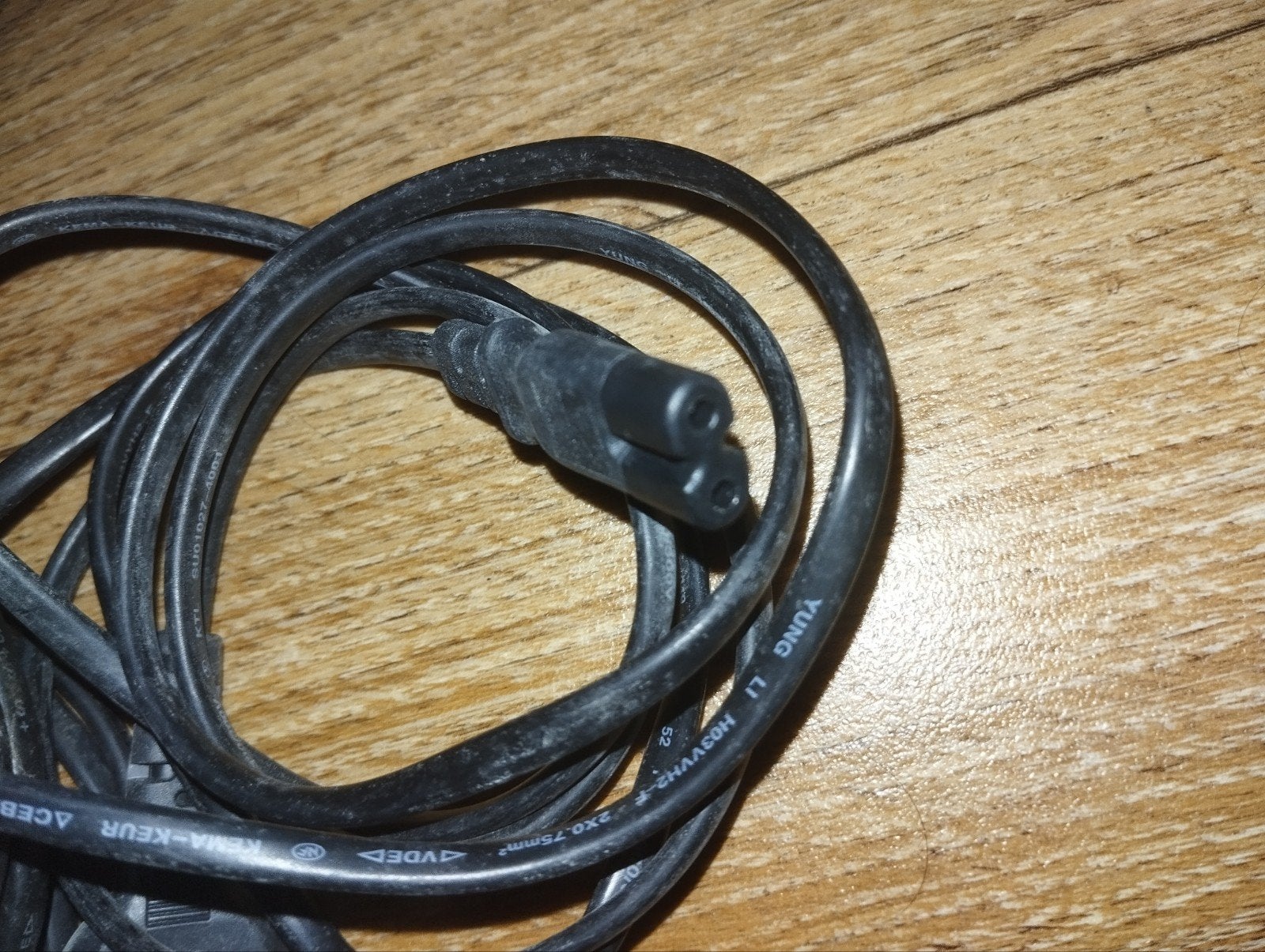 Voedingskabel voor elektrische apparaten, Computers en Software, Pc- en Netwerkkabels, Ophalen