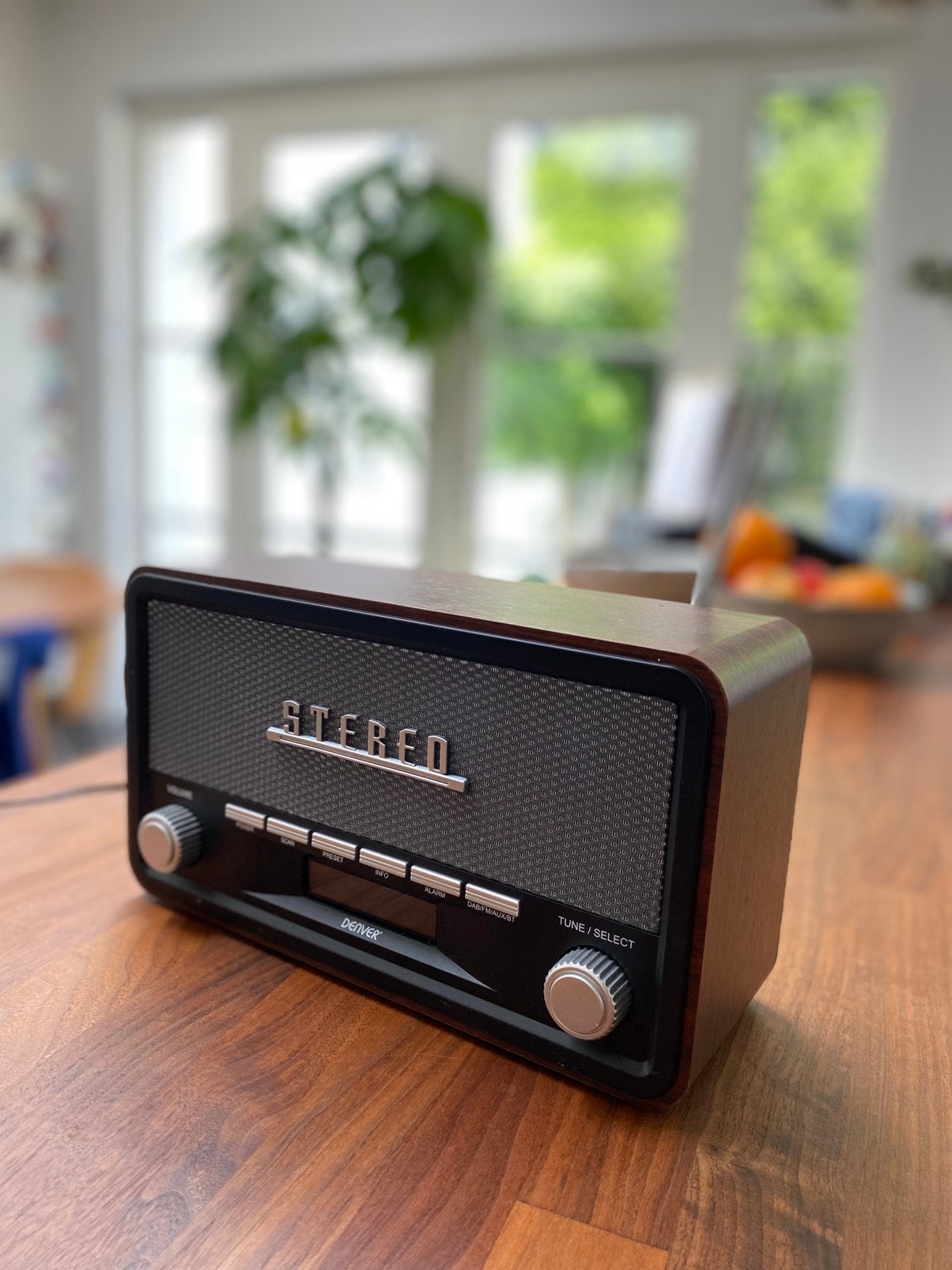 Denver DAB-18 retro radio met bluetooth, Ophalen, Zo goed als nieuw, Radio