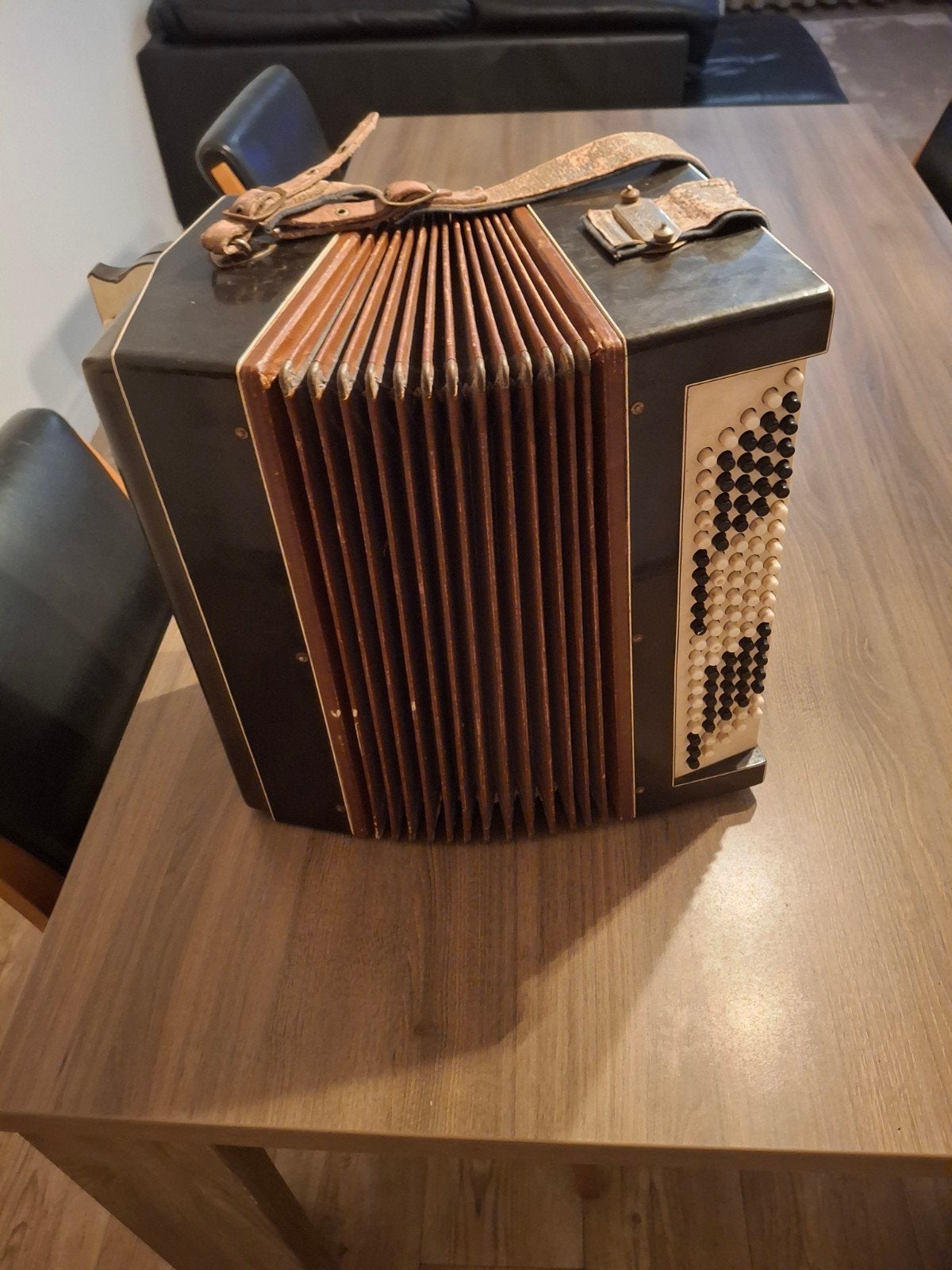 deze accordeon verkeerd in goede staat heeft geen lek, Ophalen