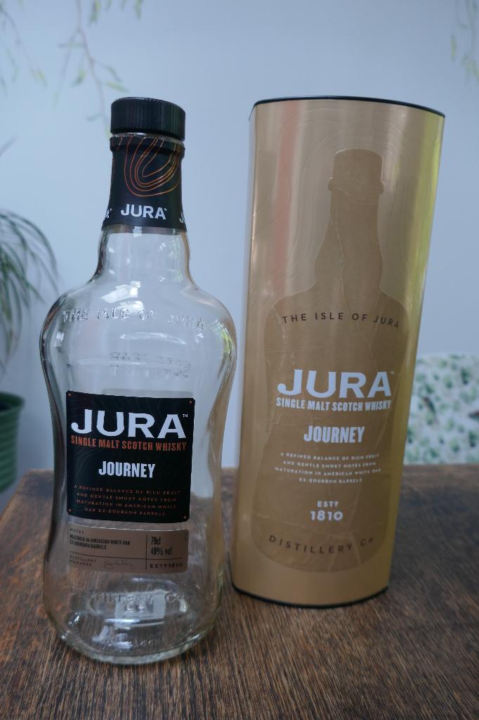 The Isle of Jura whiskyfles met doos, Enlèvement ou Envoi, Comme neuf, Autres types