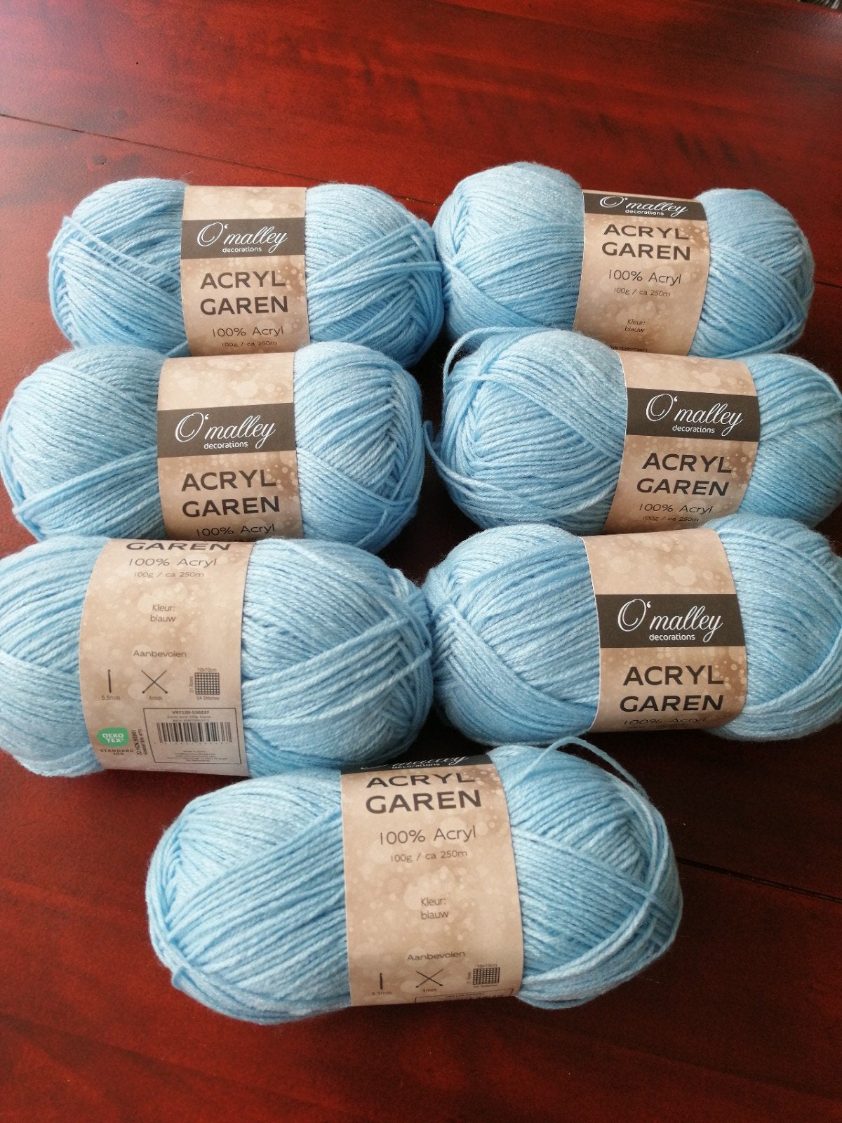 Fil à tricoter bleu clair 7 pelotes de 100 gr, Hobby & Loisirs créatifs, Tricot & Crochet, Enlèvement