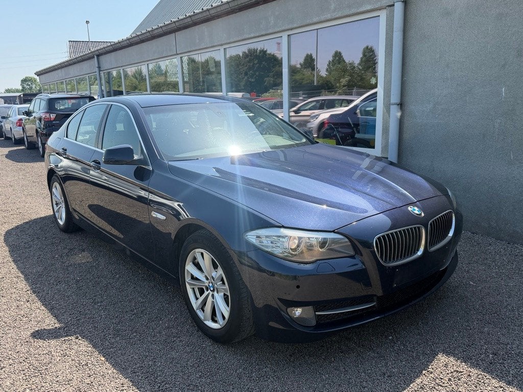 BMW 523 I benzine, Parkeersensor, Achterwielaandrijving, Zwart, Blauw