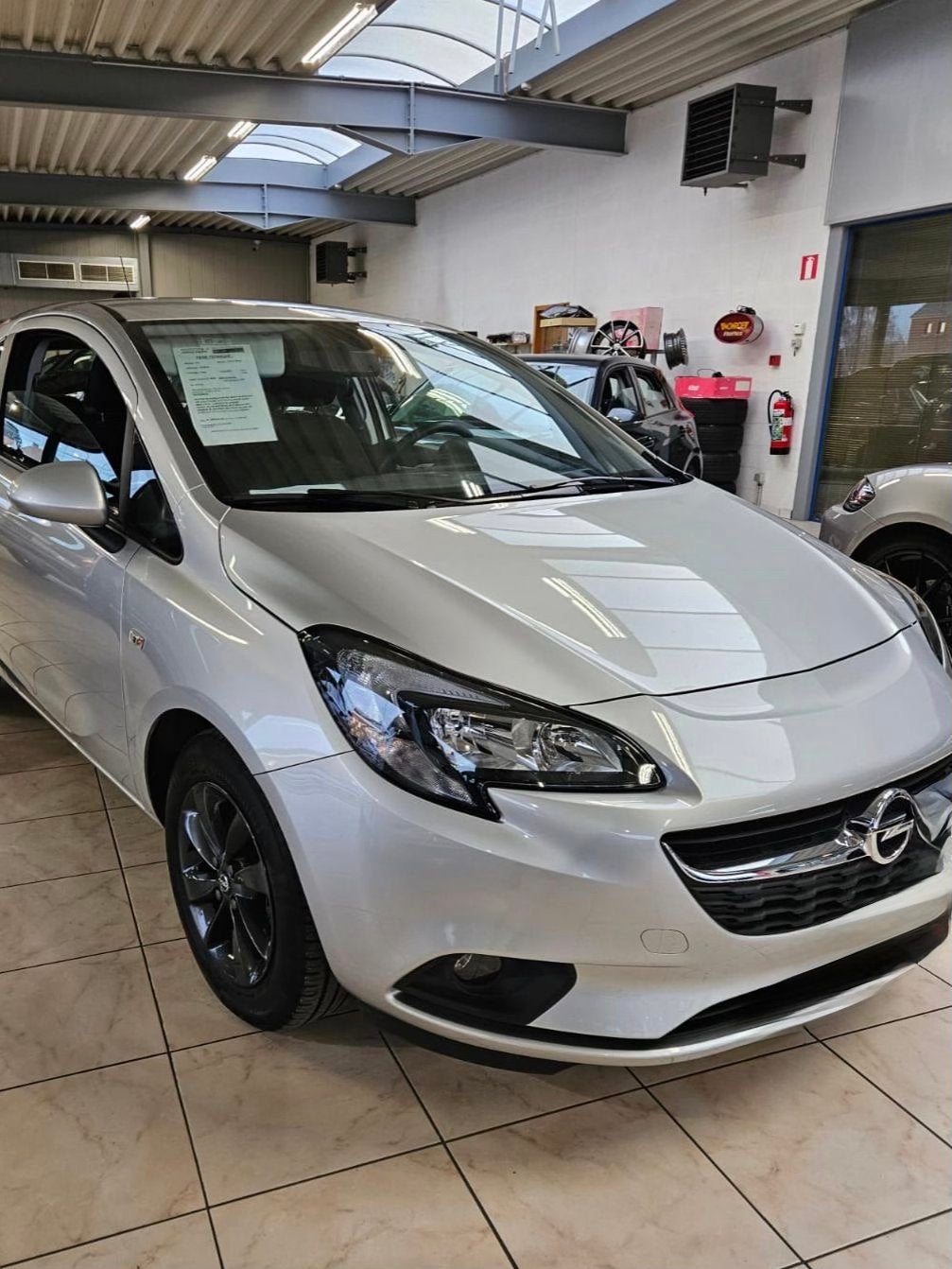 Opel corsa très bon état 13500km, Autos, Opel, Achat, Air conditionné, Automatique, Corsa