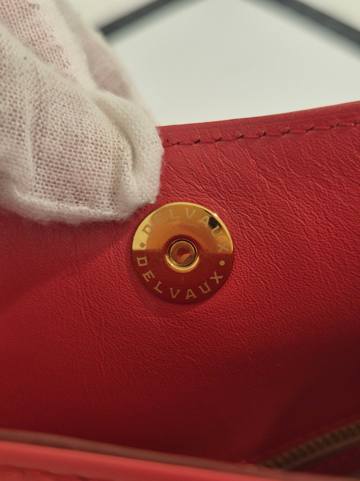 Delvaux Louise Hobo, Handtassen en Accessoires, Ophalen, Zo goed als nieuw, Rood, Handtas