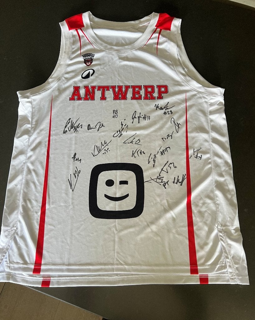 Gesigneerde jersey - team 25/26 - 2XL, Sport en Fitness, Basketbal, Ophalen, Nieuw, Kleding