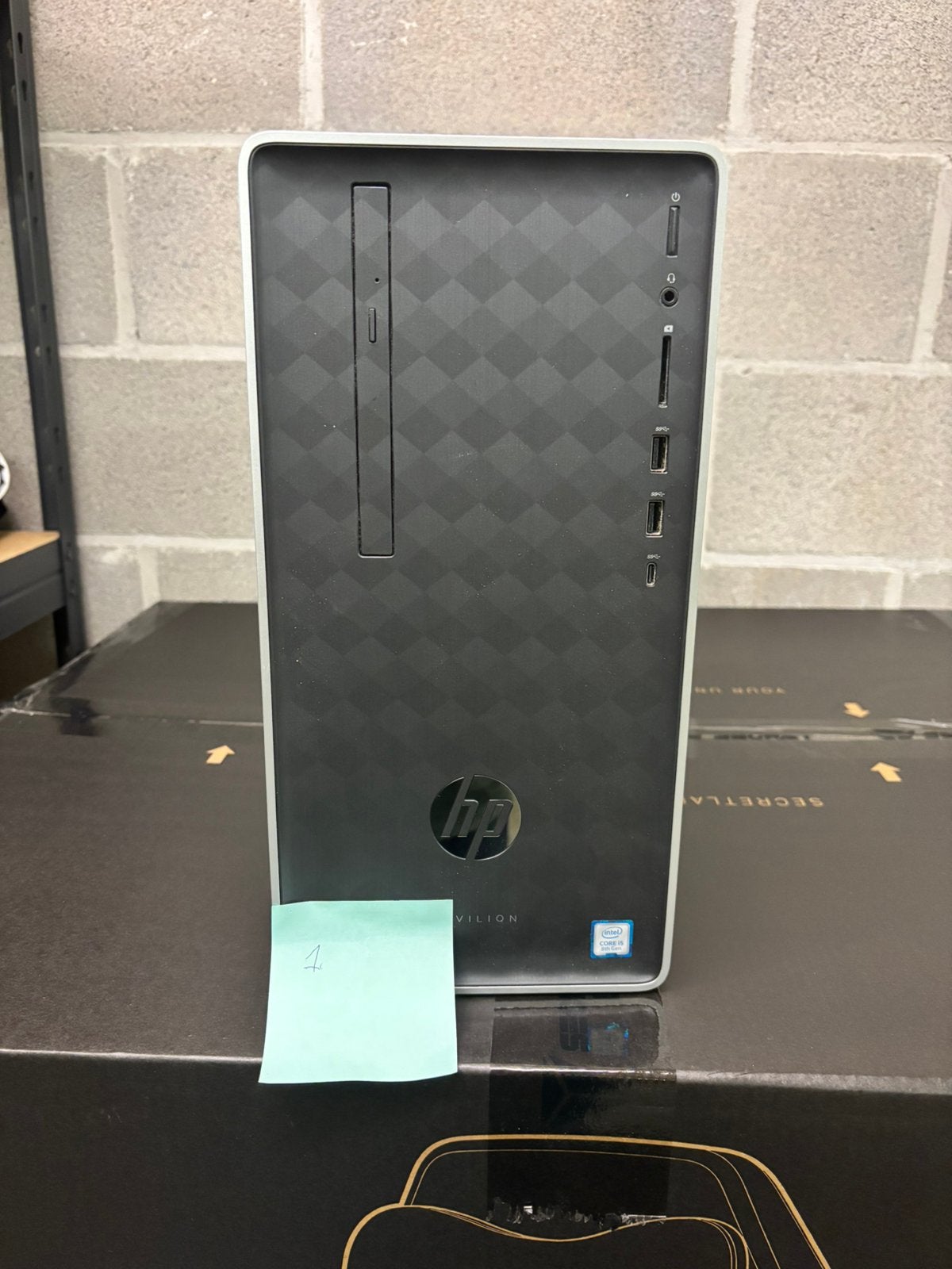 HP Pavilion Desktop 590 – Intel Core i5 – 256GB SSD, Informatique & Logiciels, Enlèvement ou Envoi, 8 GB, HDD