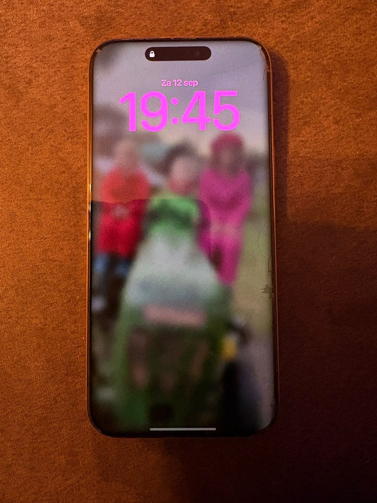 Iphone 16 pro max met 5 hoesjes, Télécoms, Enlèvement, Comme neuf, IPhone 16