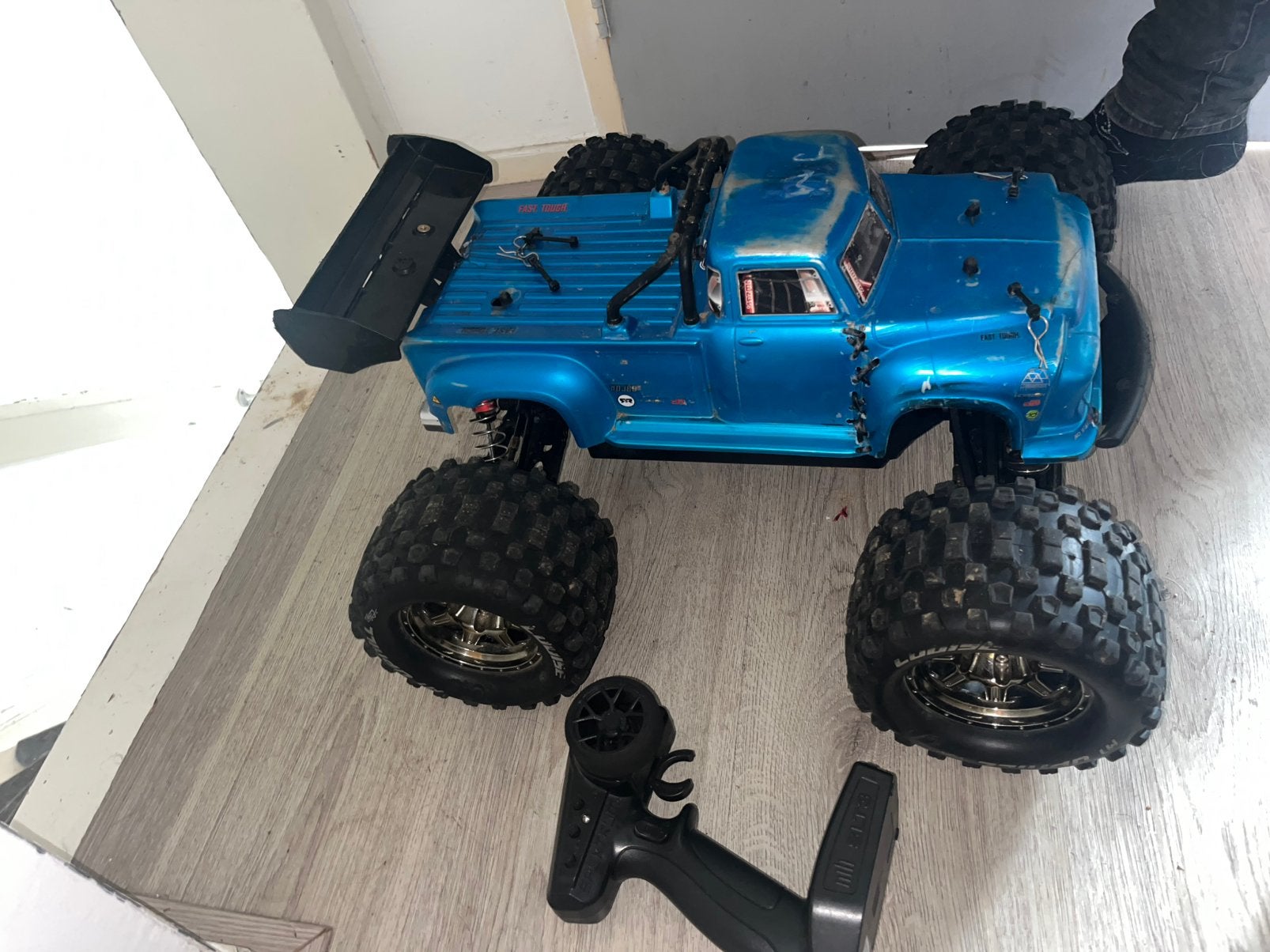 Arrma notorious v5 6 s., Auto offroad, Ophalen of Verzenden, Zo goed als nieuw, RTR (Ready to Run)