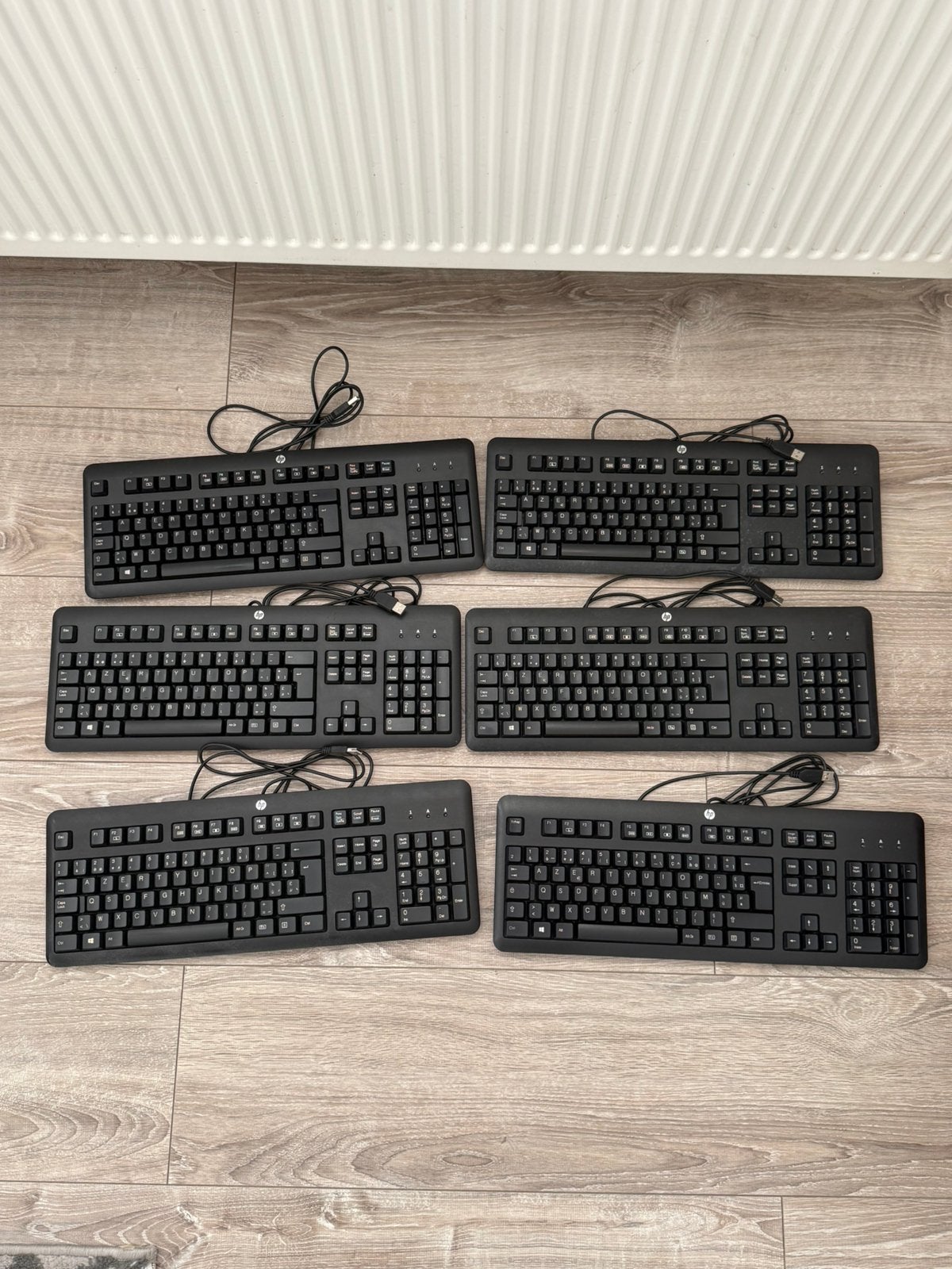 Clavier HP USB AZERTY filaire – très bon état, Azerty, Comme neuf, Enlèvement, Pavé numérique