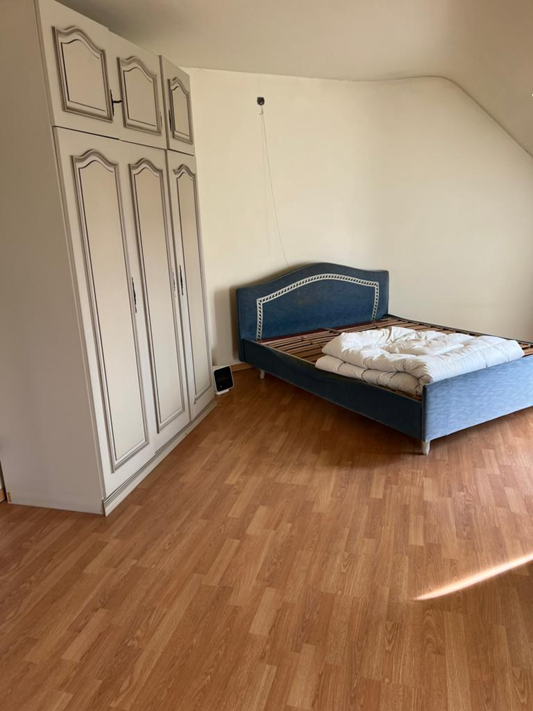 Chambre a coucher. Avec petit fauteuil, Ophalen, Gebruikt, Tweepersoons