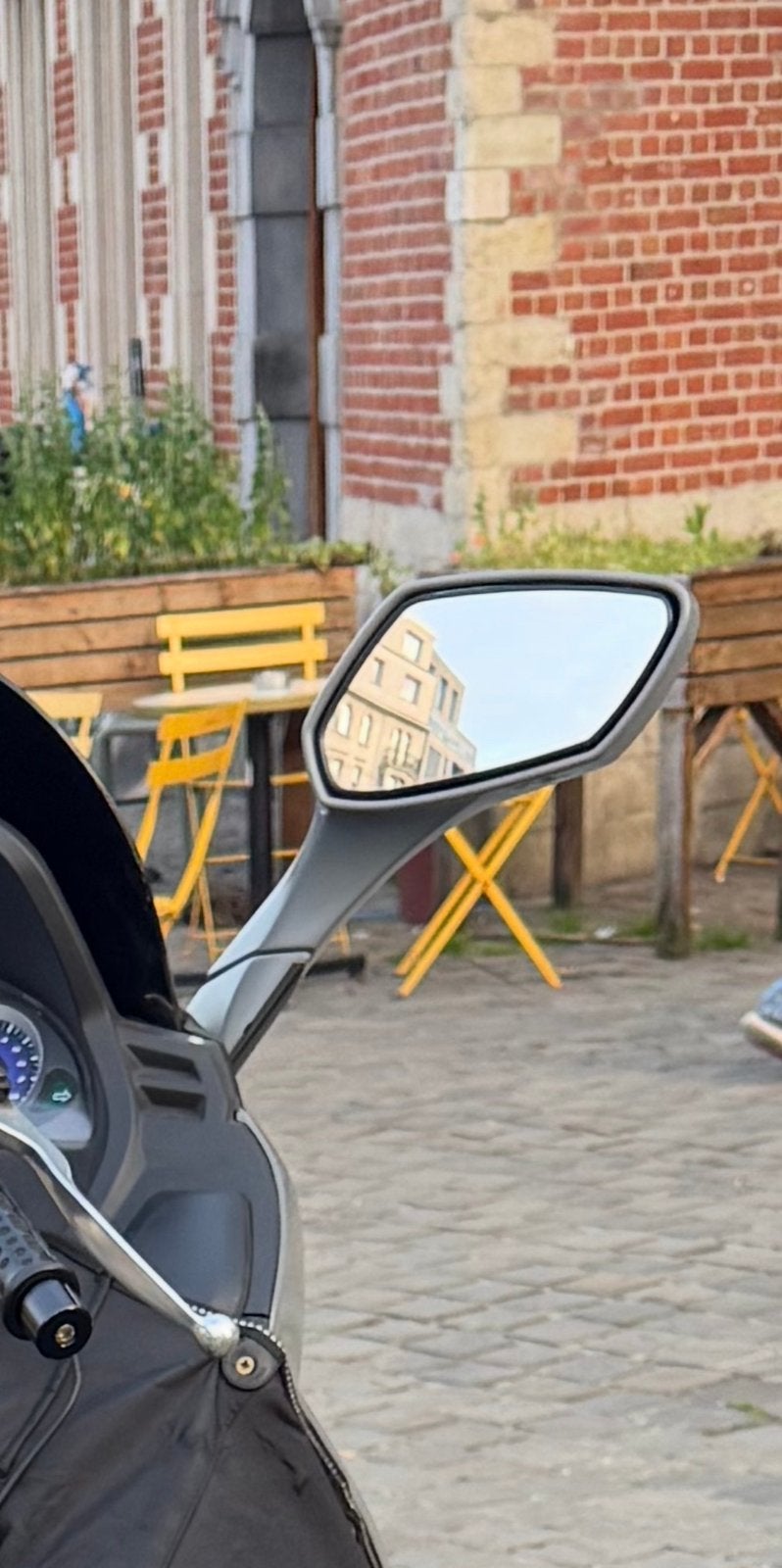 RETROVISEUR DROIT - SYM GTS EVO 125 (2009 - 2013), Motos, Accessoires | Autre, Enlèvement, Utilisé