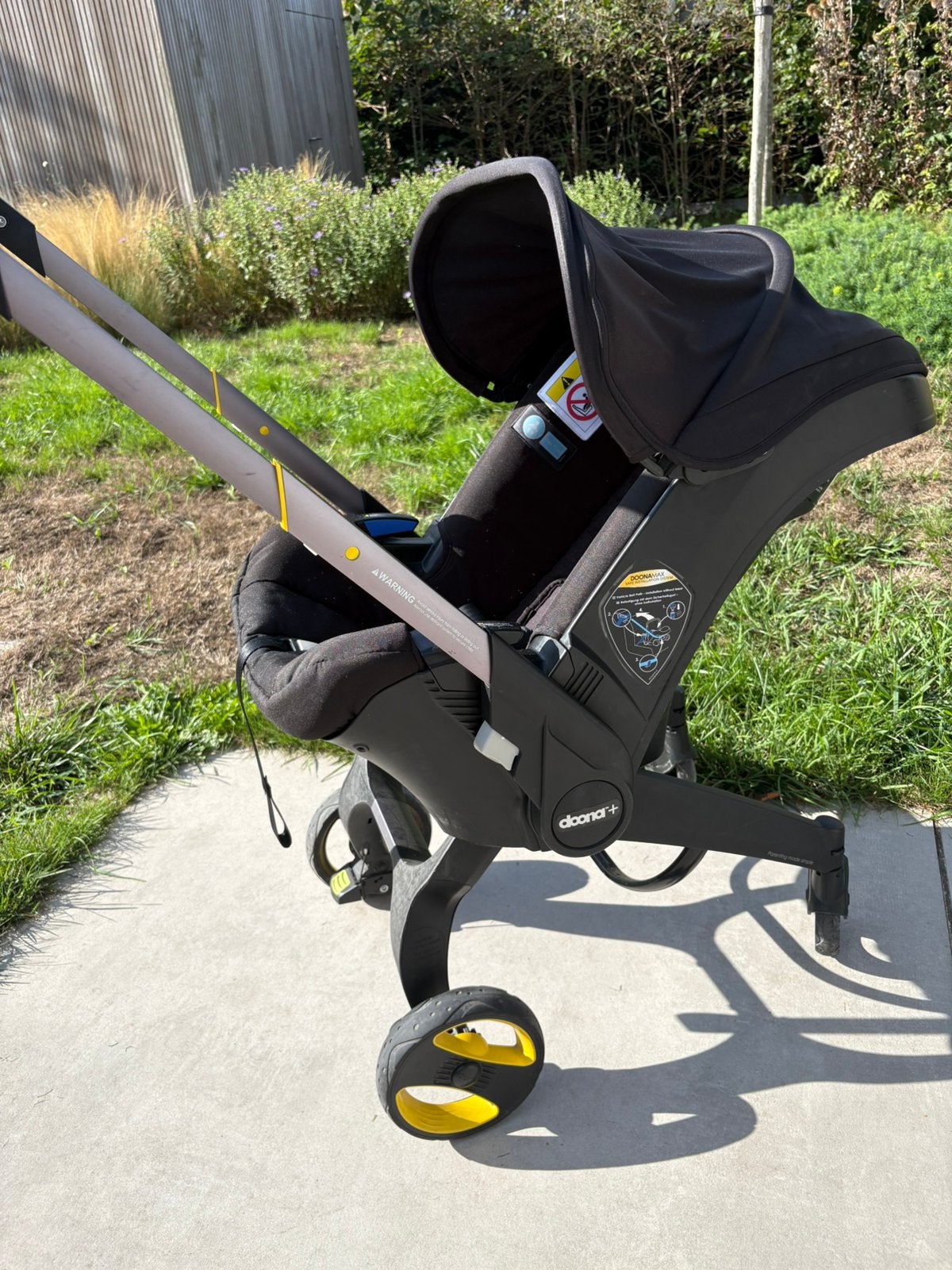 Doona + autostoel / kinderwagen incl isofix onderstel, Ophalen, Gebruikt, Overige merken, Autogordel of Isofix
