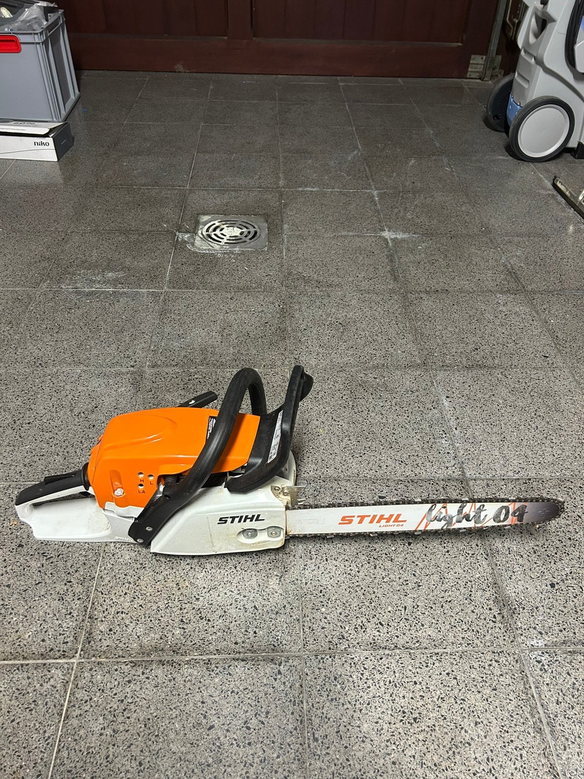 Stihl kettingzaag, Tuin en Terras, Heggenscharen, Zo goed als nieuw, Ophalen