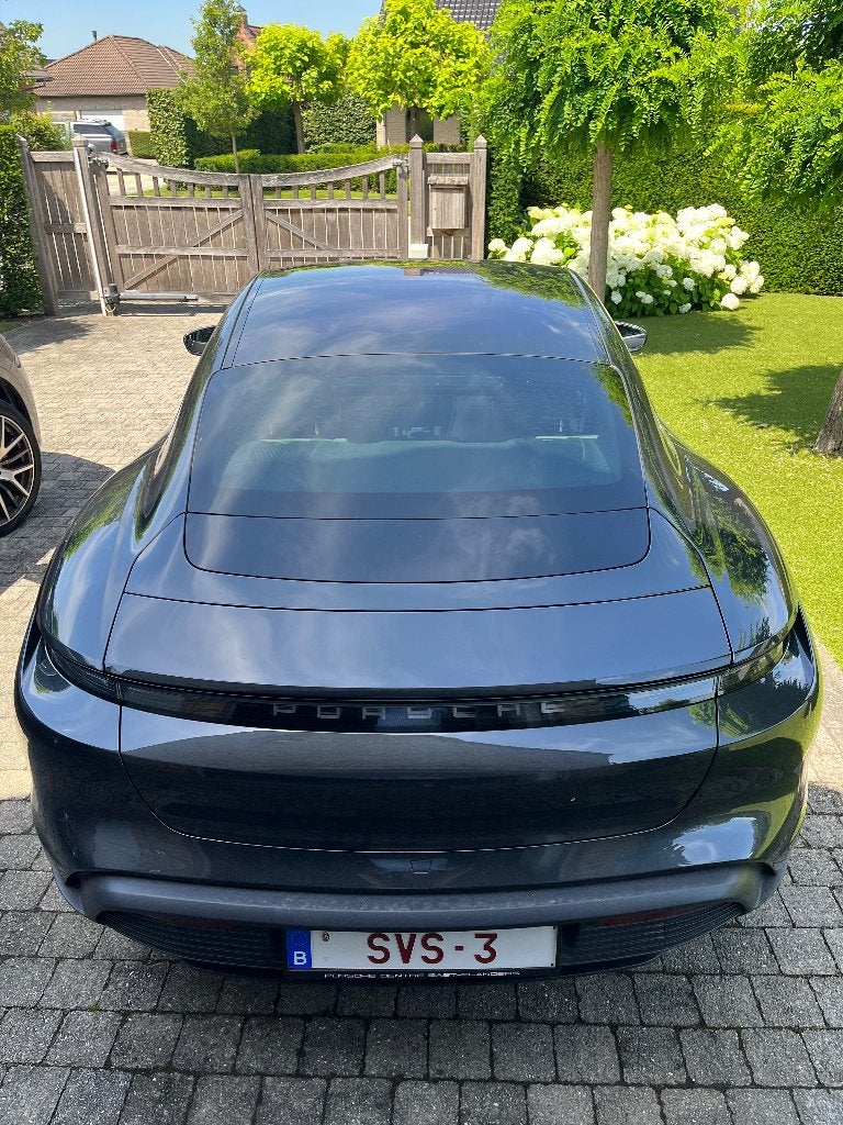 Meilleure voiture à vendre Porsche Taycan, Autos, Cuir, Argent ou Gris, Achat, Electronic Stability Program (ESP)