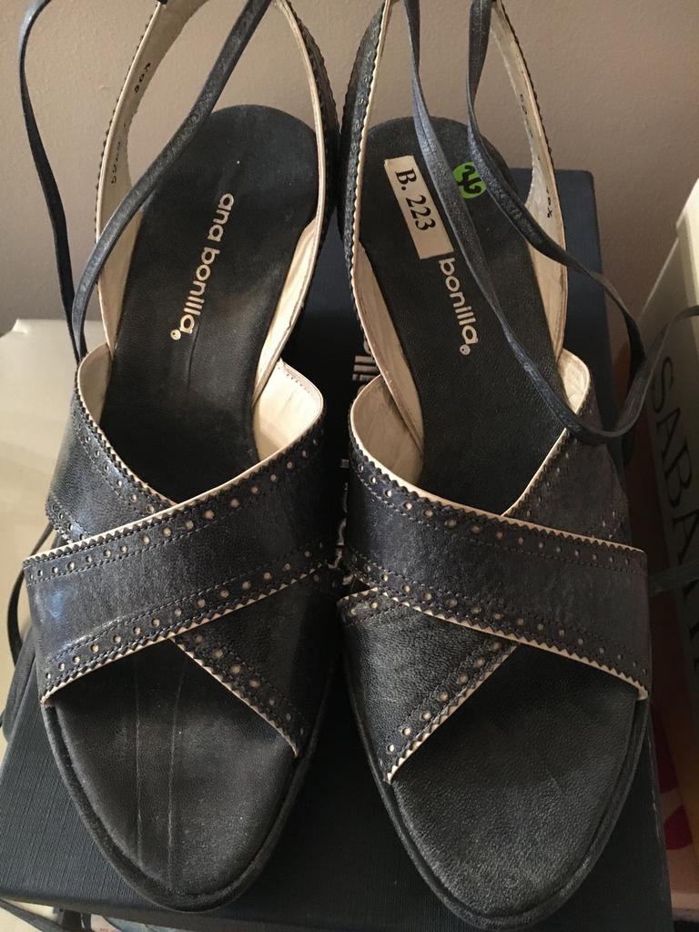 Zeer mooie comfortabele lederen sandalen maat 36 als nieuw!, Ophalen, Blauw, Sandalen of Muiltjes, Zo goed als nieuw
