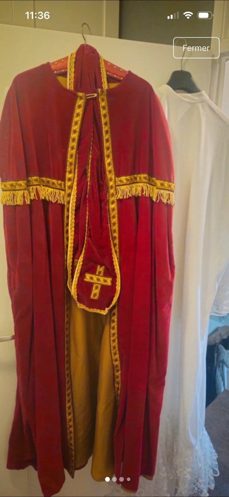 Costumes de St Nicolas et père fouettard, Enlèvement, Comme neuf