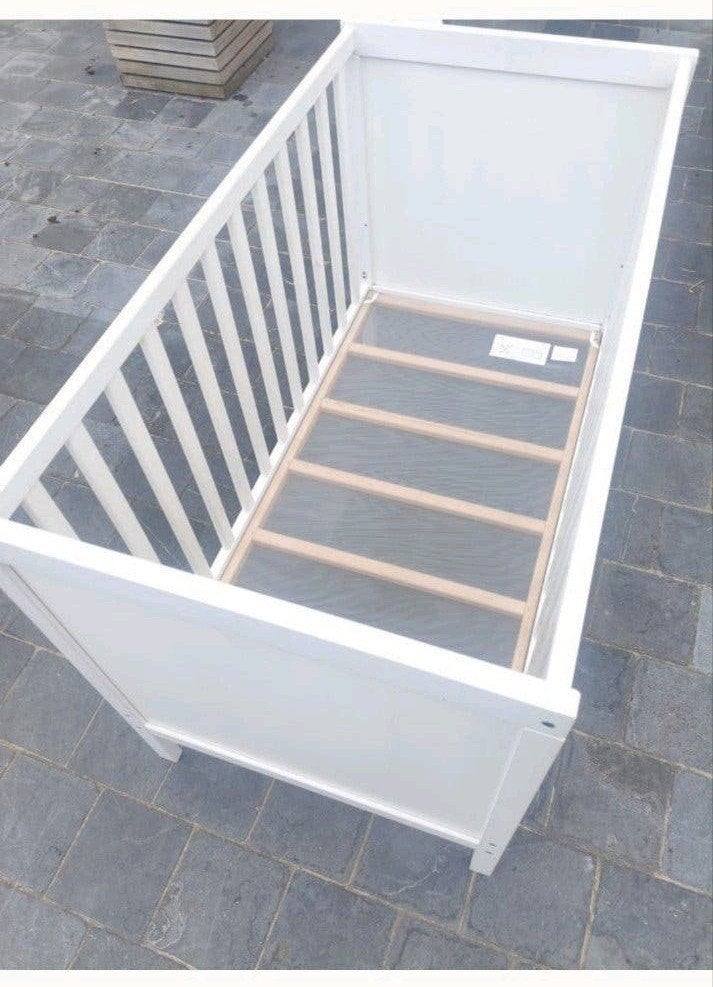 Babybed quax Mila met matras en beschermhoes, Ophalen, Zo goed als nieuw, Matras