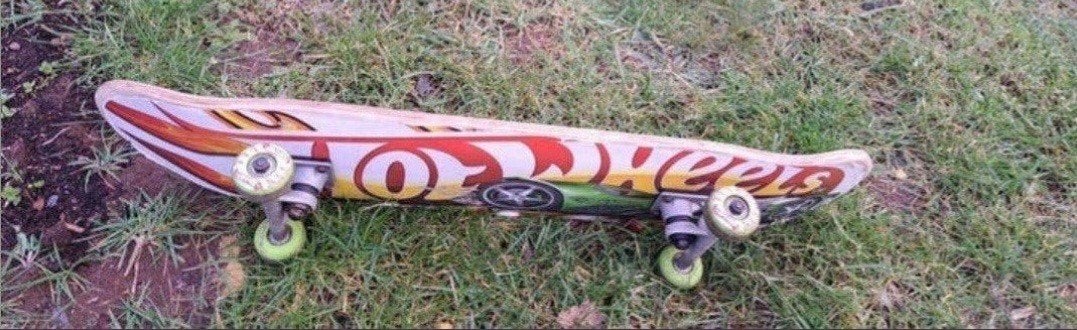 Skateboard Hot Wheels en bon état., Enlèvement, Skateboard