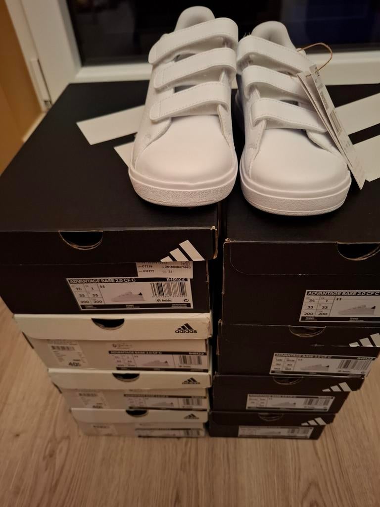 Lot 7 Adidas baskets/ Tailles: 28 à 34, Enlèvement, Neuf, Adidas, Garçon ou Fille