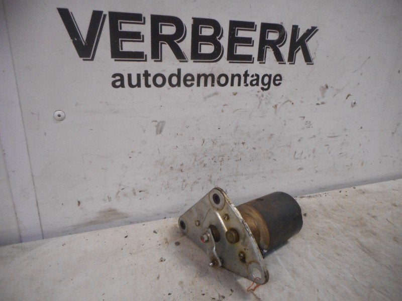 MOTEUR ESSUIE-GLACE AVANT Ponton (W105) (l7-52b-12v--n3), Mercedes-Benz, Utilisé, Dialog.mb@mercedes-benz.com, Mercedes-Benz AG