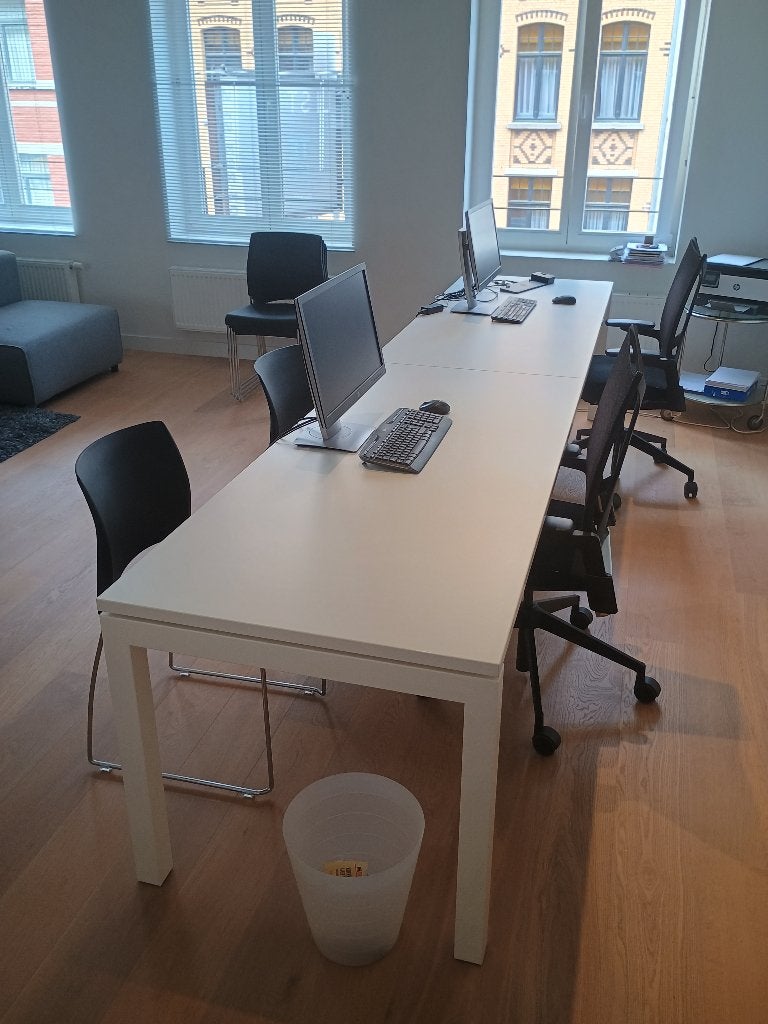 Table de bureau, table de conférence blanc cassé, Salle de réunion ou de Présentation, Enlèvement, Utilisé, Bureau