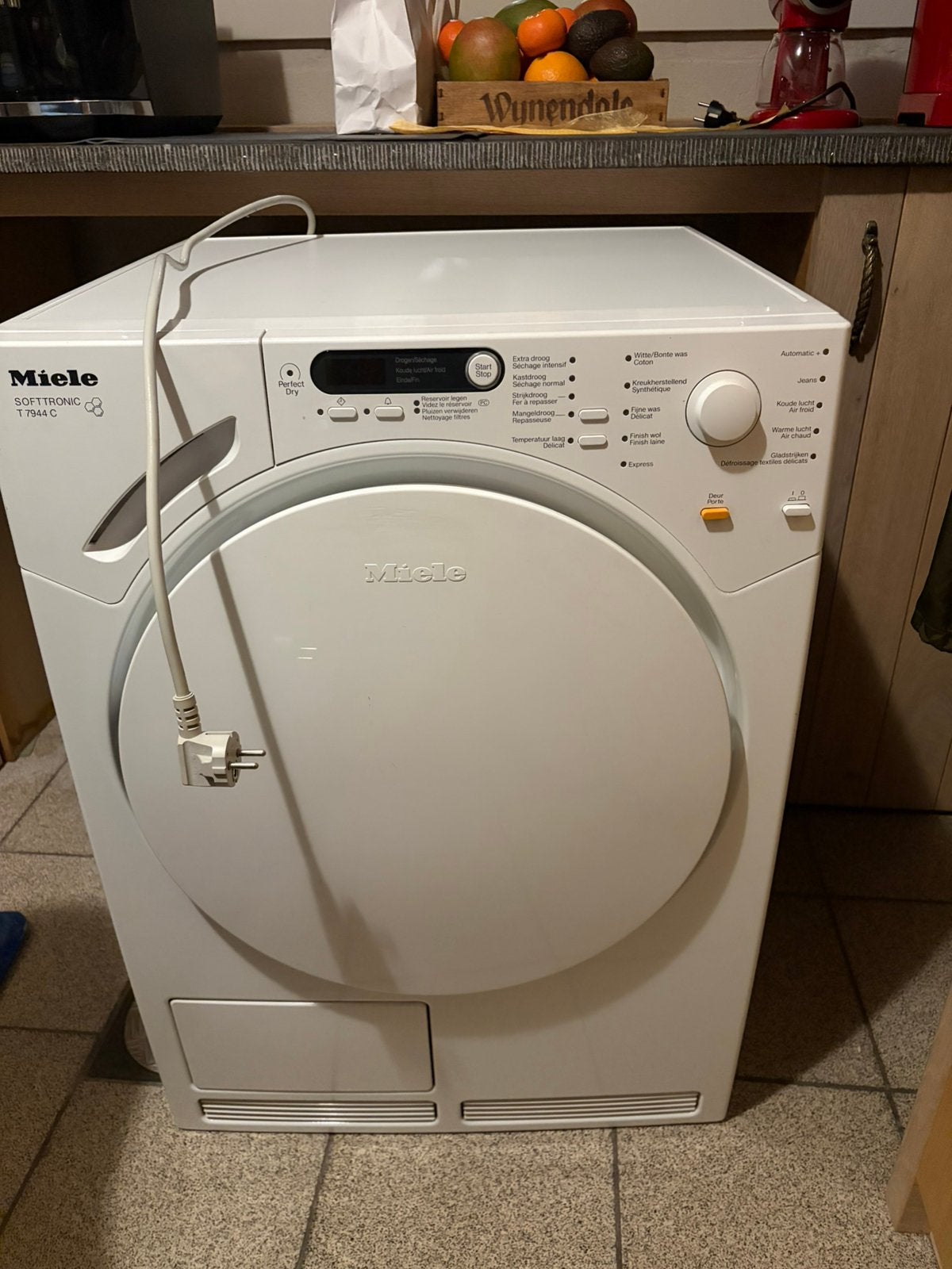 Condensatie droogkast in goede staat, Ophalen, 6 tot 8 kg, Gebruikt, Anti-kreukfase