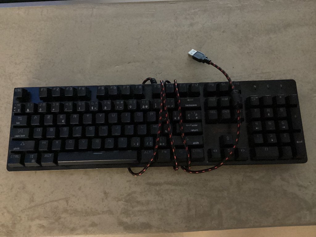 Gaming-toetsenbord Battletron, Verlichte toetsen, Azerty, Ophalen of Verzenden, Zo goed als nieuw