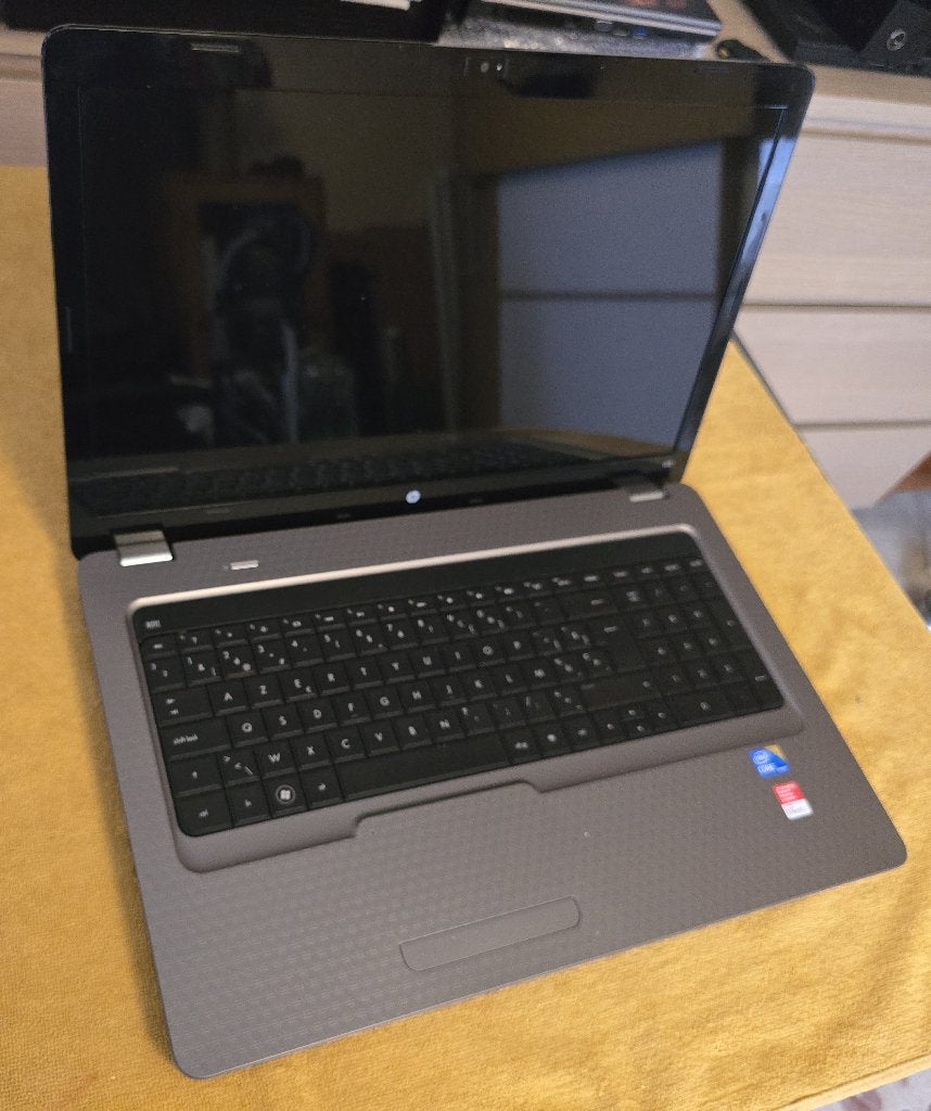 Portable HP, Hp, 17 pouces ou plus, 8 GB, Comme neuf