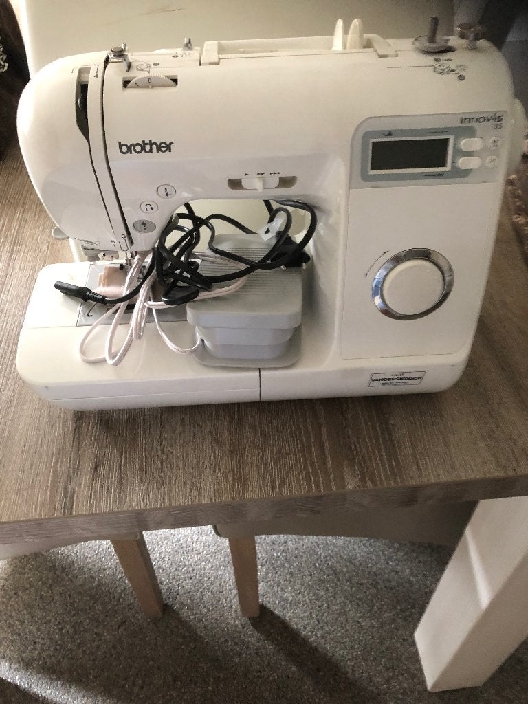 Brother naaimachine, Hobby en Vrije tijd, Naaimachines en Toebehoren, Ophalen, Zo goed als nieuw, Naaimachine, Brother